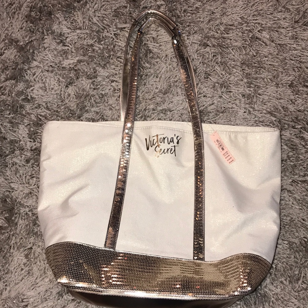 Victoria’s Secret tote NEW